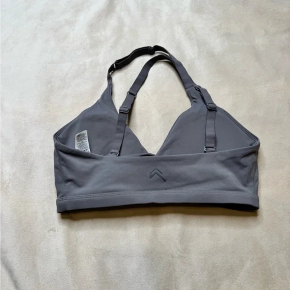 Oner Active Unified twist sports bra
Ash Gray - Picture 2 of 3